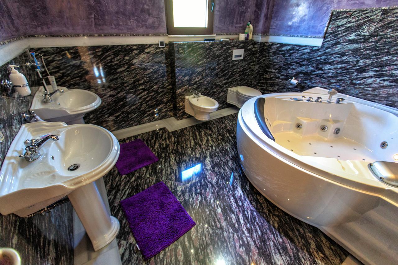 Compass Aparthotel Dobra Voda Bagian luar foto